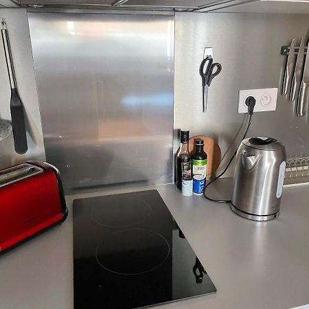 Appartement Mignon Calme Douillet Ascenseur Clim Etage Eleve Proche Parking Et Toutes Commodites Au Coeur Du Toulon Historique Zewnętrze zdjęcie