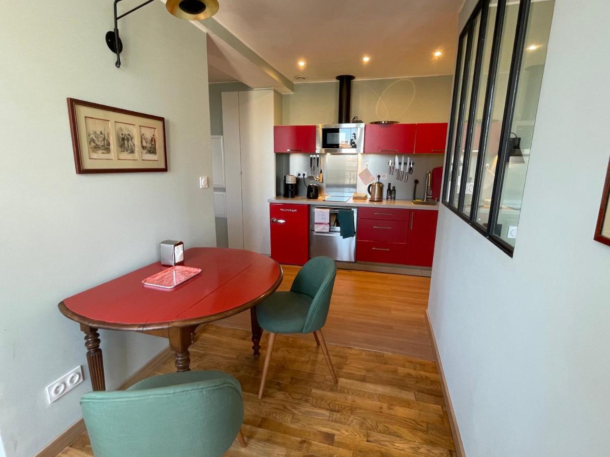 Appartement Mignon Calme Douillet Ascenseur Clim Etage Eleve Proche Parking Et Toutes Commodites Au Coeur Du Toulon Historique Zewnętrze zdjęcie