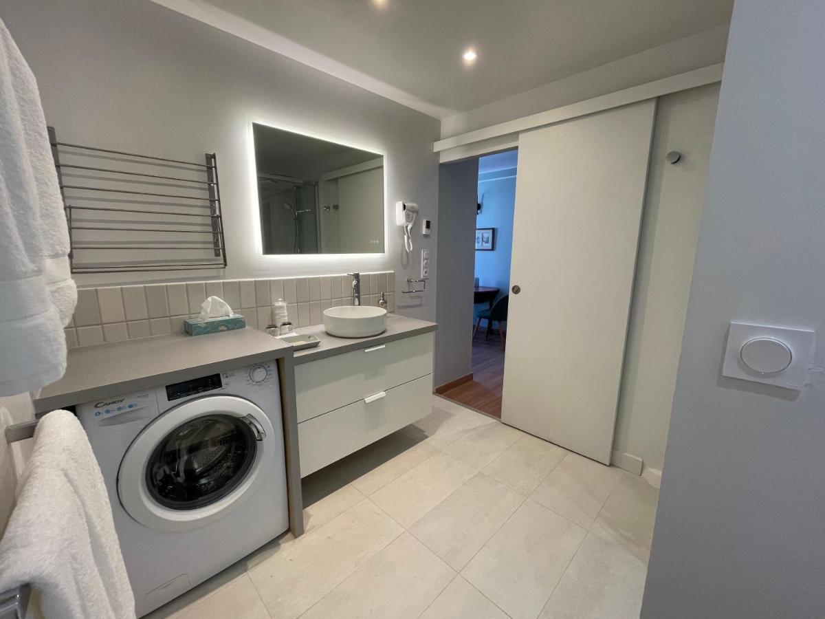 Appartement Mignon Calme Douillet Ascenseur Clim Etage Eleve Proche Parking Et Toutes Commodites Au Coeur Du Toulon Historique Zewnętrze zdjęcie