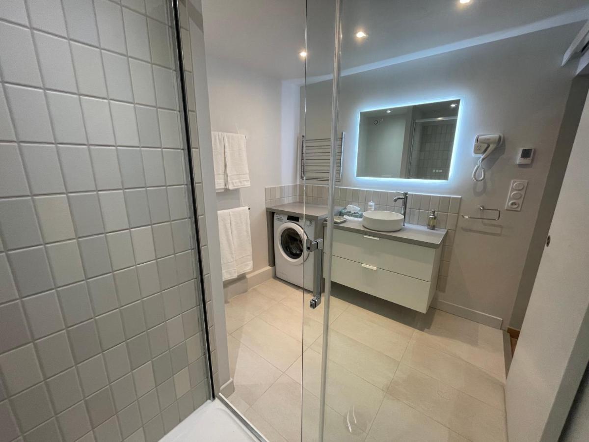 Appartement Mignon Calme Douillet Ascenseur Clim Etage Eleve Proche Parking Et Toutes Commodites Au Coeur Du Toulon Historique Zewnętrze zdjęcie