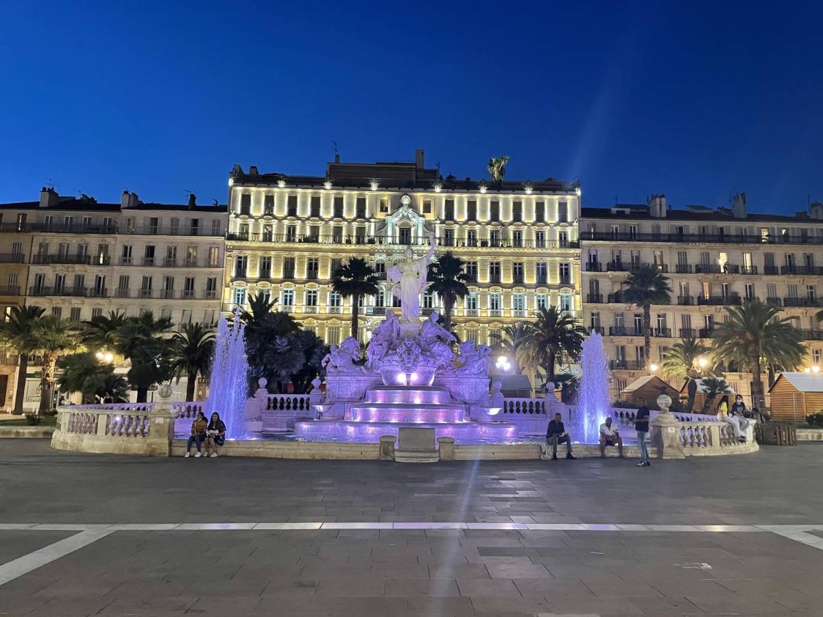 Appartement Mignon Calme Douillet Ascenseur Clim Etage Eleve Proche Parking Et Toutes Commodites Au Coeur Du Toulon Historique Zewnętrze zdjęcie