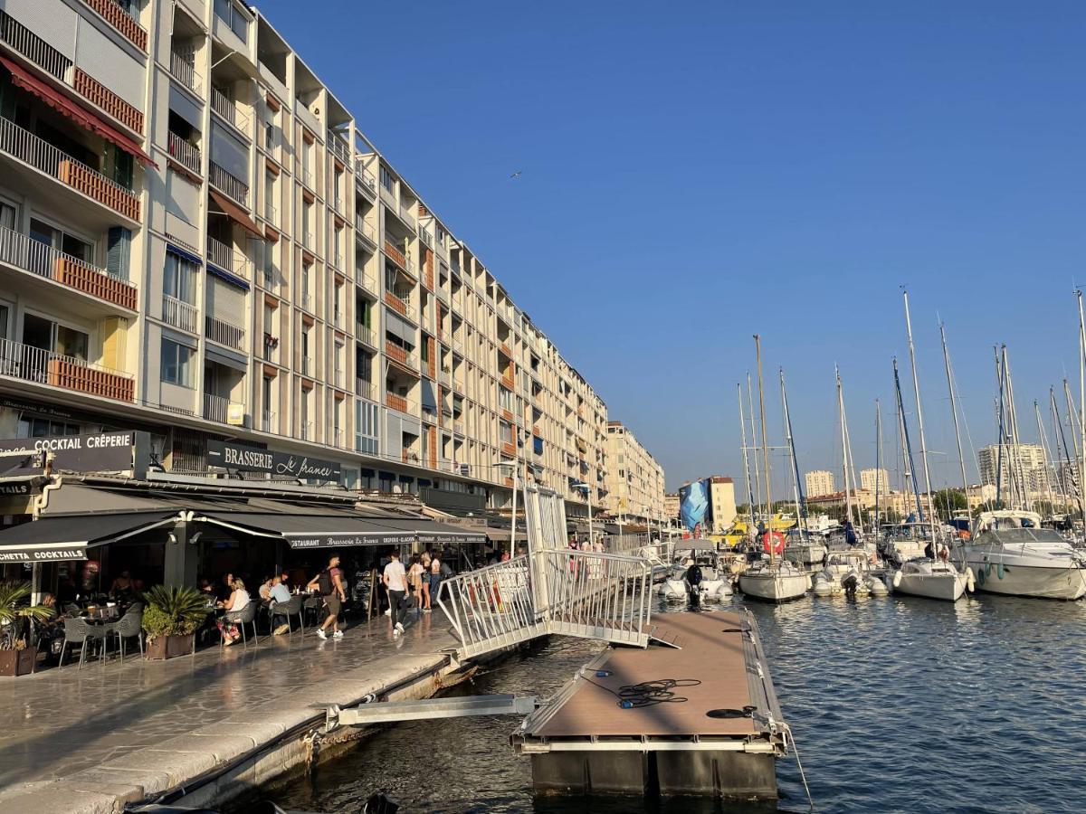 Appartement Mignon Calme Douillet Ascenseur Clim Etage Eleve Proche Parking Et Toutes Commodites Au Coeur Du Toulon Historique Zewnętrze zdjęcie