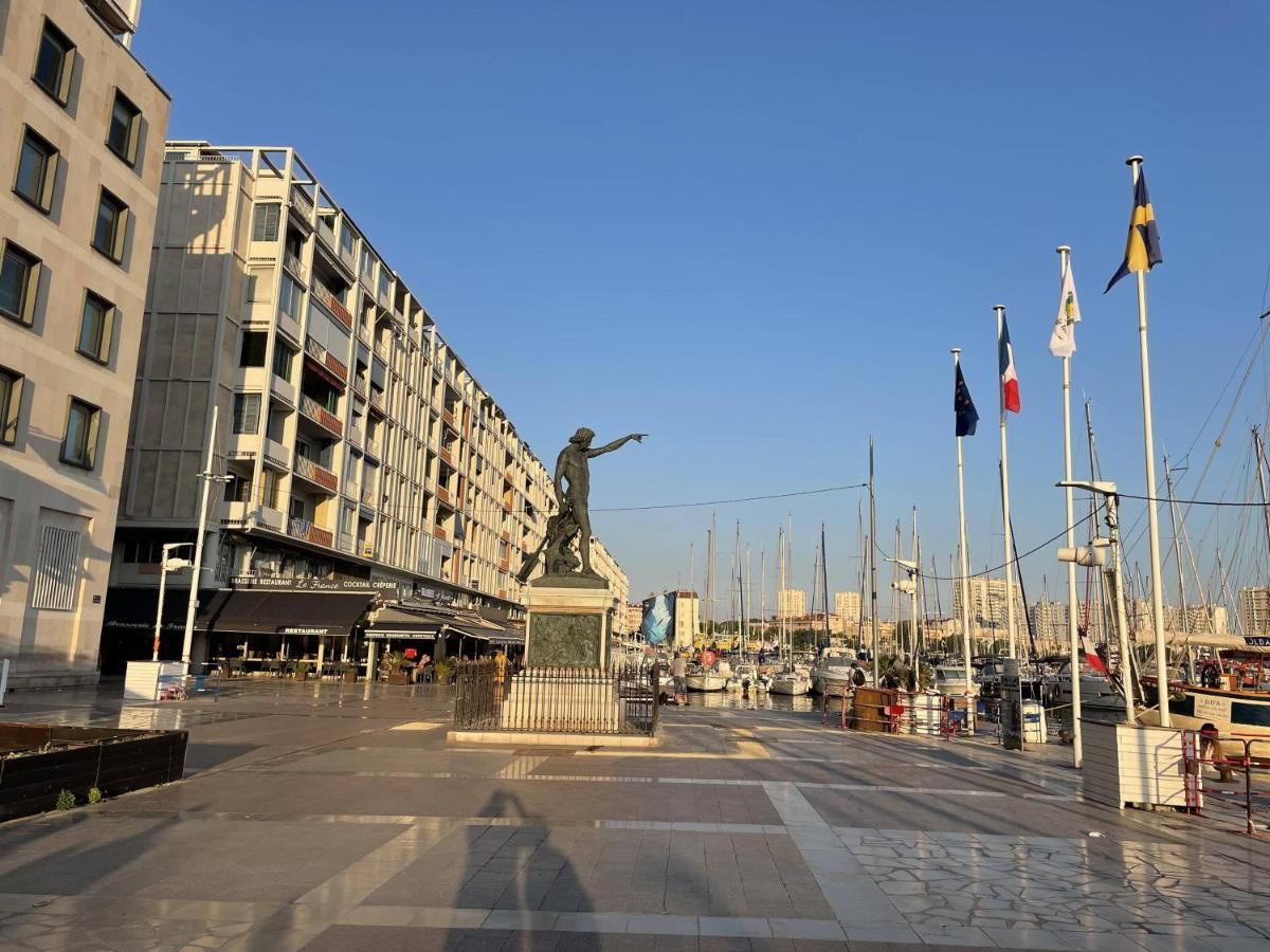 Appartement Mignon Calme Douillet Ascenseur Clim Etage Eleve Proche Parking Et Toutes Commodites Au Coeur Du Toulon Historique Zewnętrze zdjęcie