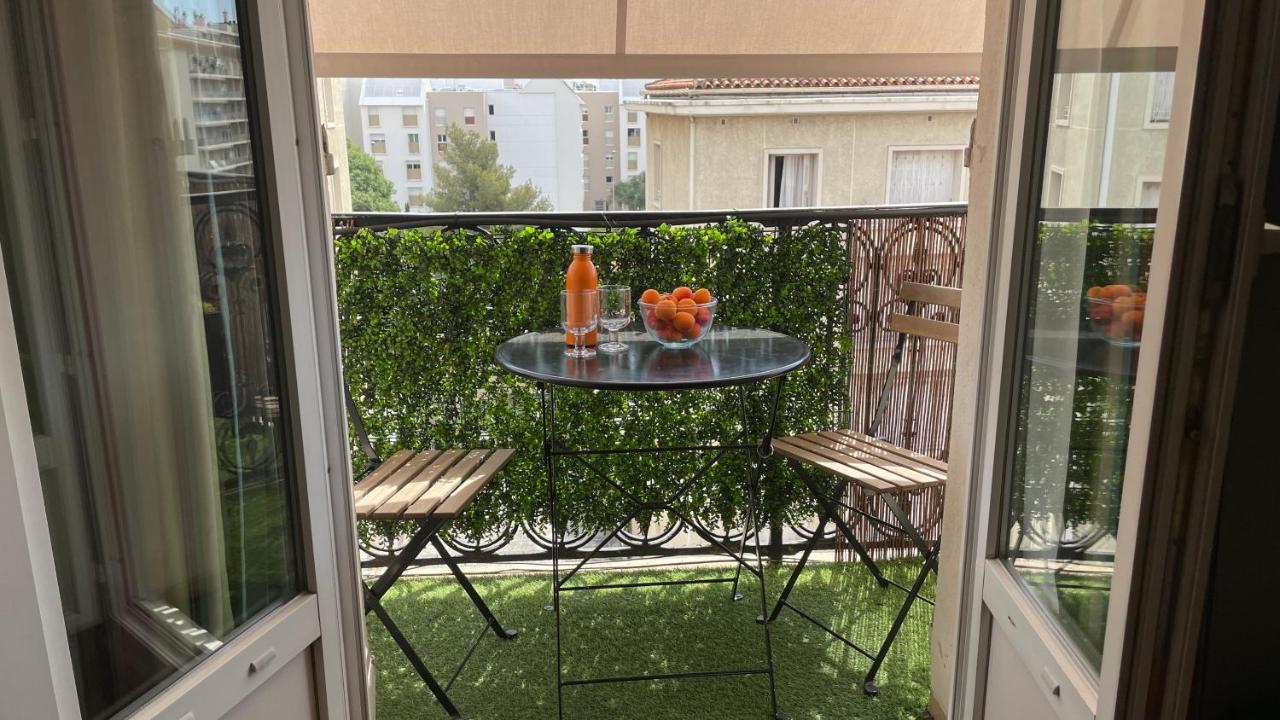 Appartement Mignon Calme Douillet Ascenseur Clim Etage Eleve Proche Parking Et Toutes Commodites Au Coeur Du Toulon Historique Zewnętrze zdjęcie