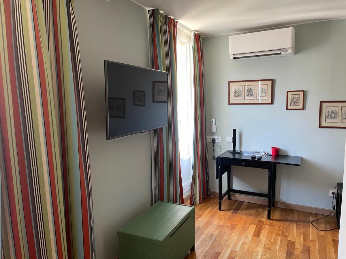 Appartement Mignon Calme Douillet Ascenseur Clim Etage Eleve Proche Parking Et Toutes Commodites Au Coeur Du Toulon Historique Zewnętrze zdjęcie